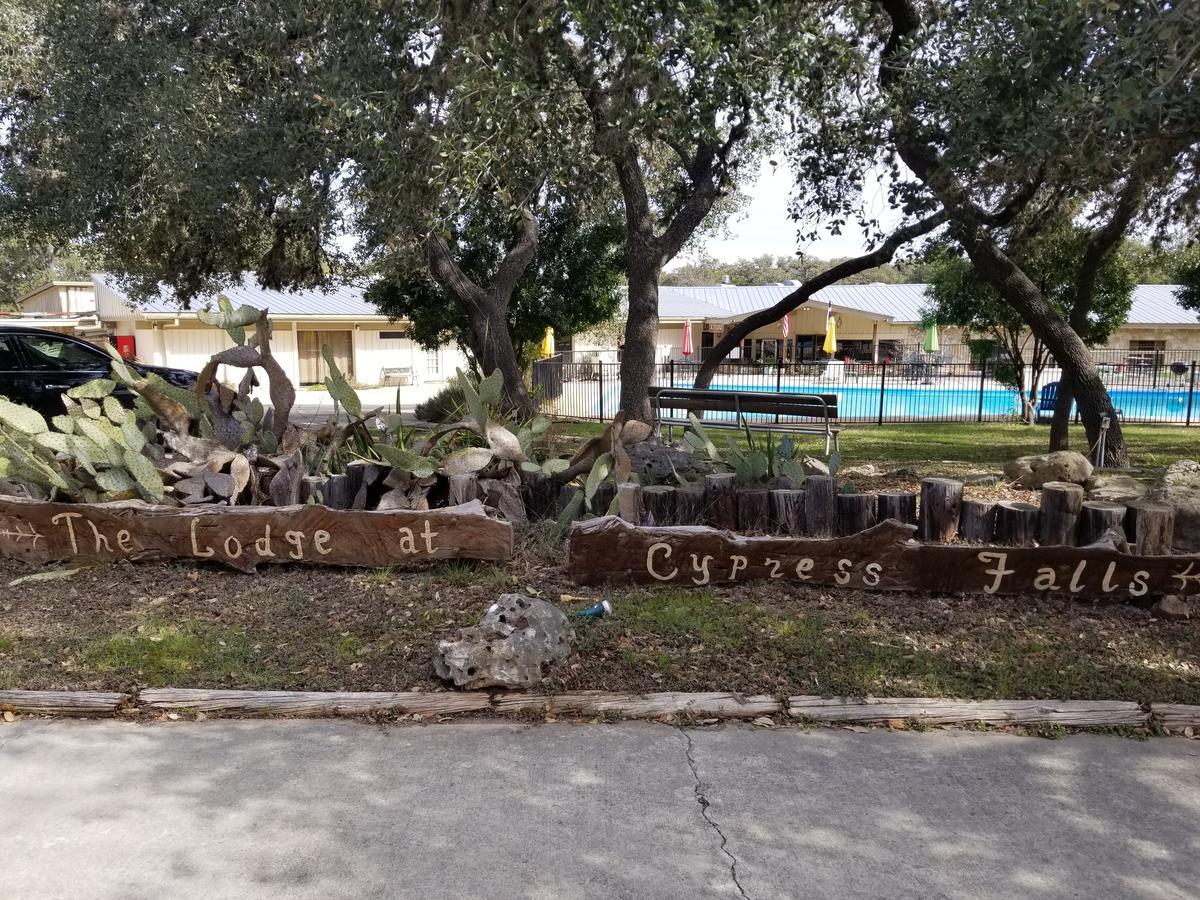 The Lodge At Cypress Falls Wimberley Exterior foto